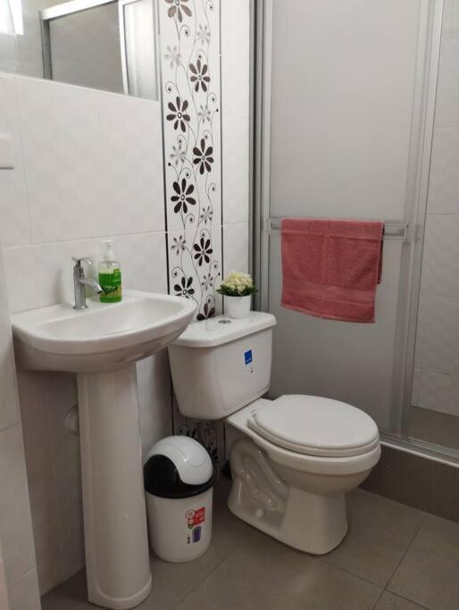 Apart Florencia, Piscina En El Verano! Incluye Parking Y Vigilancia 24 Horas! Tacna Bagian luar foto